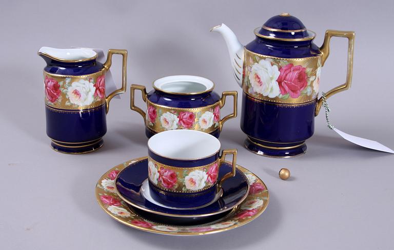 SERVISDELAR, 11 st. Porslin, Eichwold, 1800-tal.