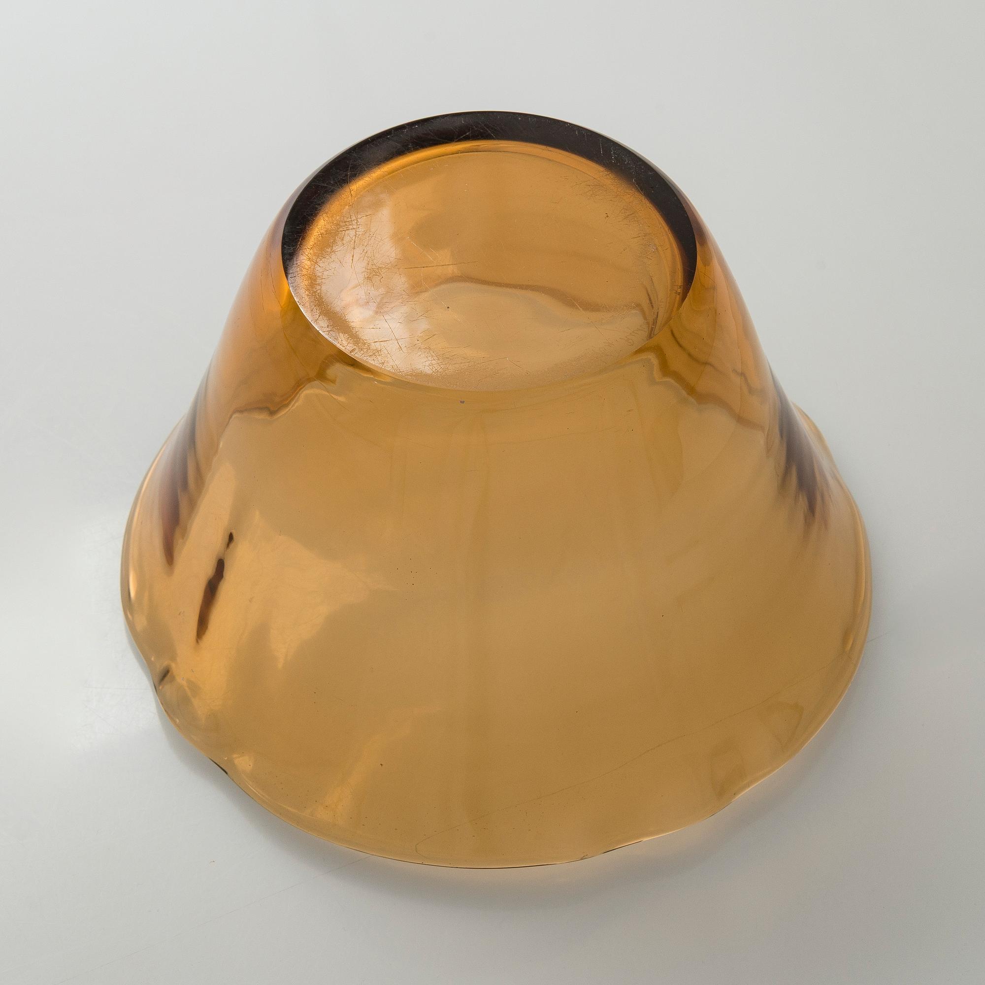 Gunnel Nyman, skål,  signerad Gunnel Gustafsson, Oy. Riihimäki -37.