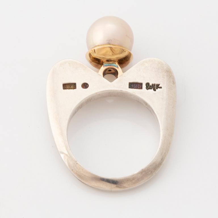 Rolf Karlsson, silver and cultured pearl ring.