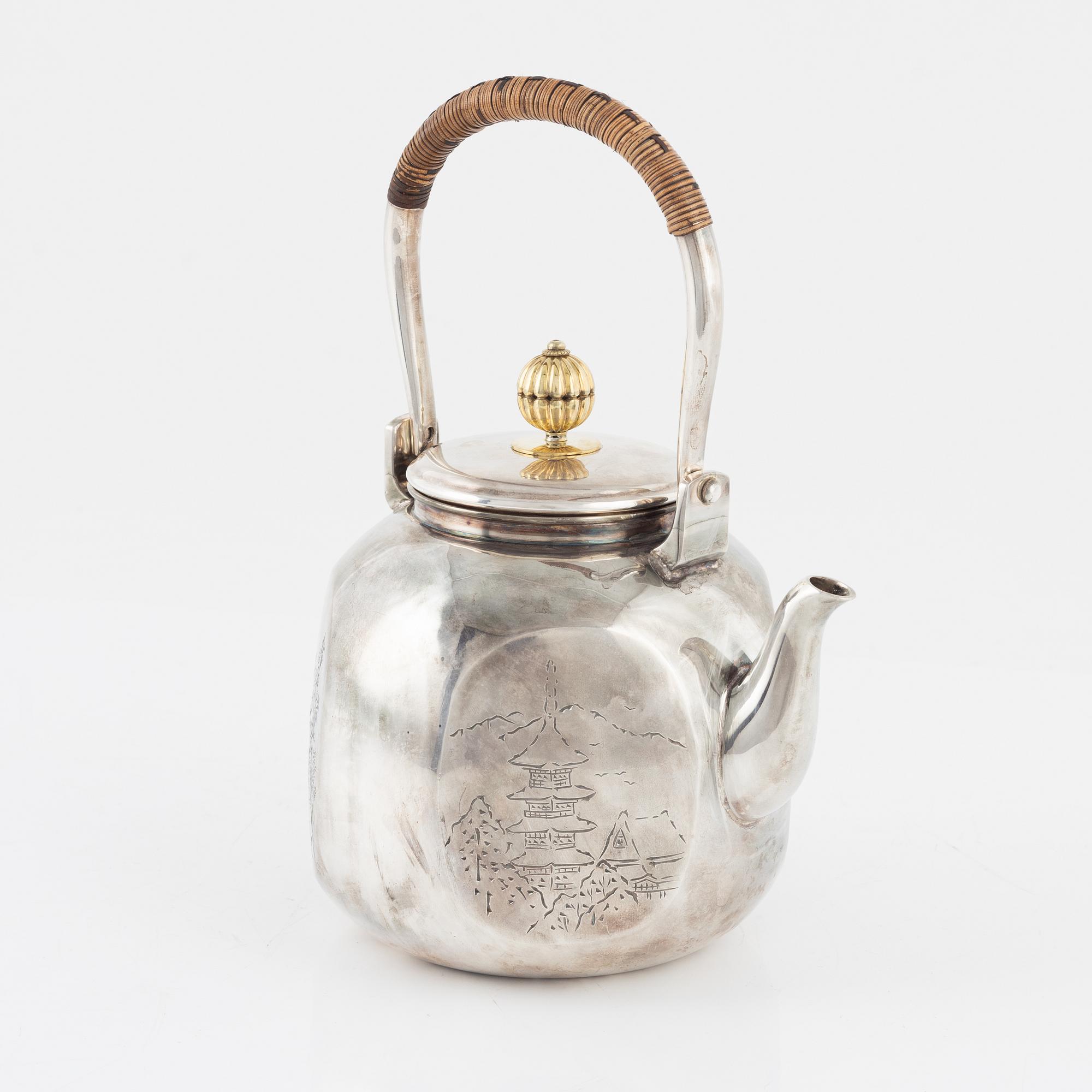 Tekanna, silver, Hirata Shigemitsu, Japan, Meiji, tidigt 1900-tal.