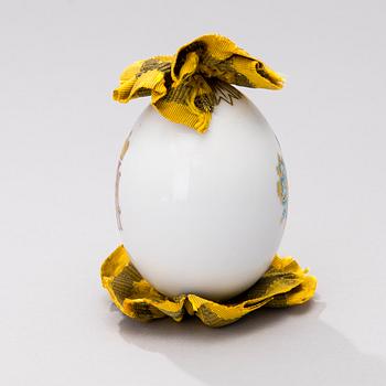 EASTERN EGG, porcelain, St.Petersburg, Imperial porcelain factory ca 1900.