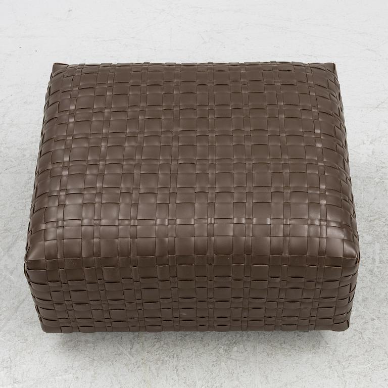 Centro Studi, a 'Bangkok Ottoman' Flexform, 21st century.