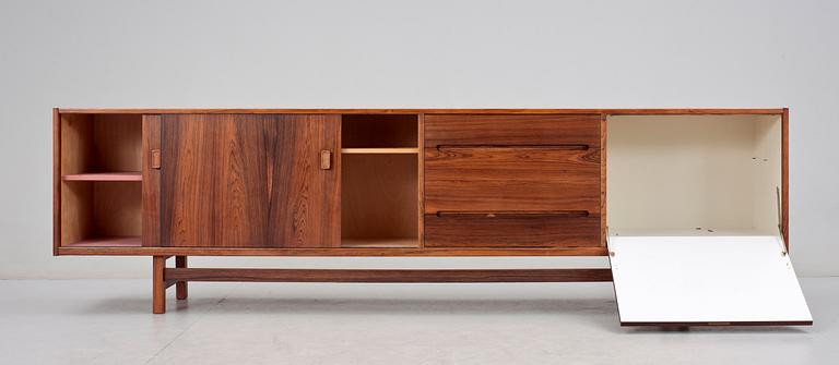 SIDEBOARD, "Grand", Troeds. 1900-talets mitt.