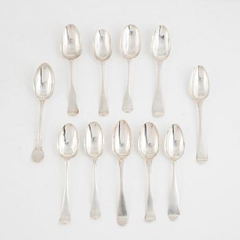 Skedar, 11 st, silver, bl.a. Gottfried Dubois, Stockholm 1743.