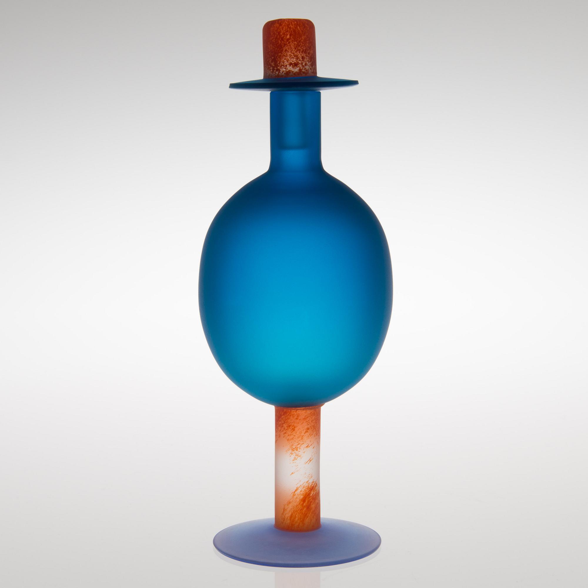 A DECANTER, "Oz", signed Oiva Toikka, Nuutajärvi.  1995-1996.