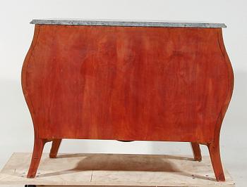 BYRÅ, rokokostil, 1900-talets mitt.