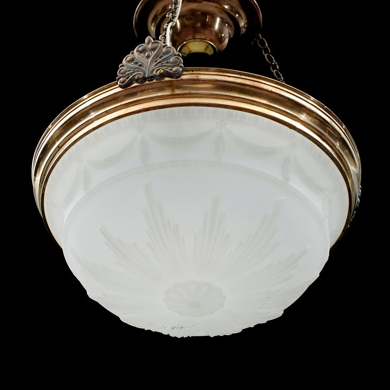 TAKLAMPA, 1900-talets första hälft. Höjd ca 50 cm.