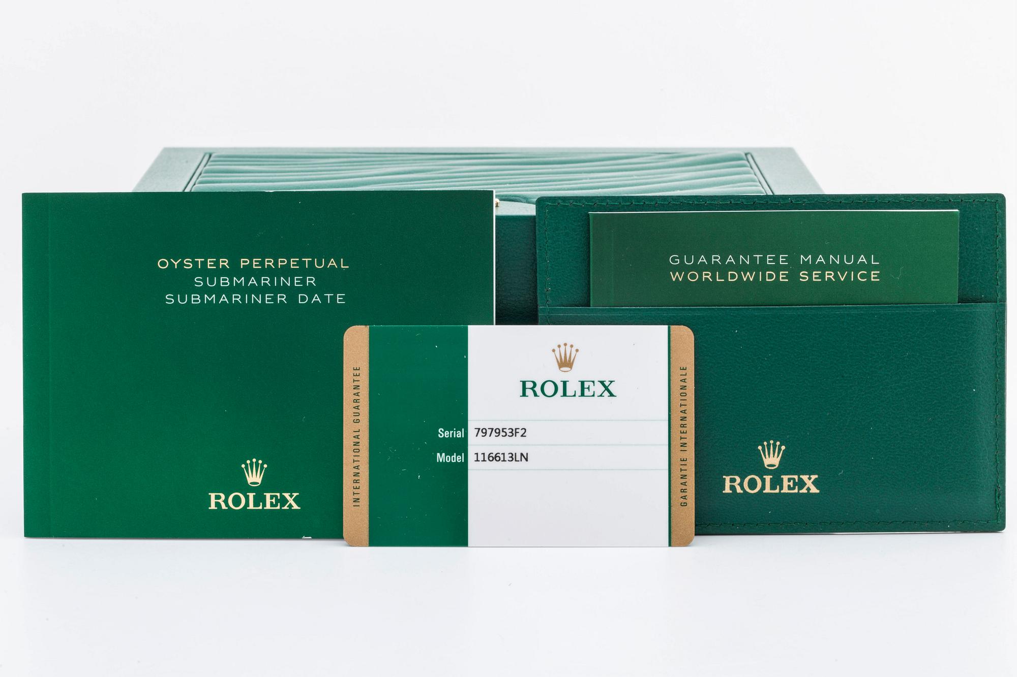 ROLEX, Oyster Perpetual Date, Submariner (1000ft = 300 m), Chronometer, wristwatch, 40 mm.