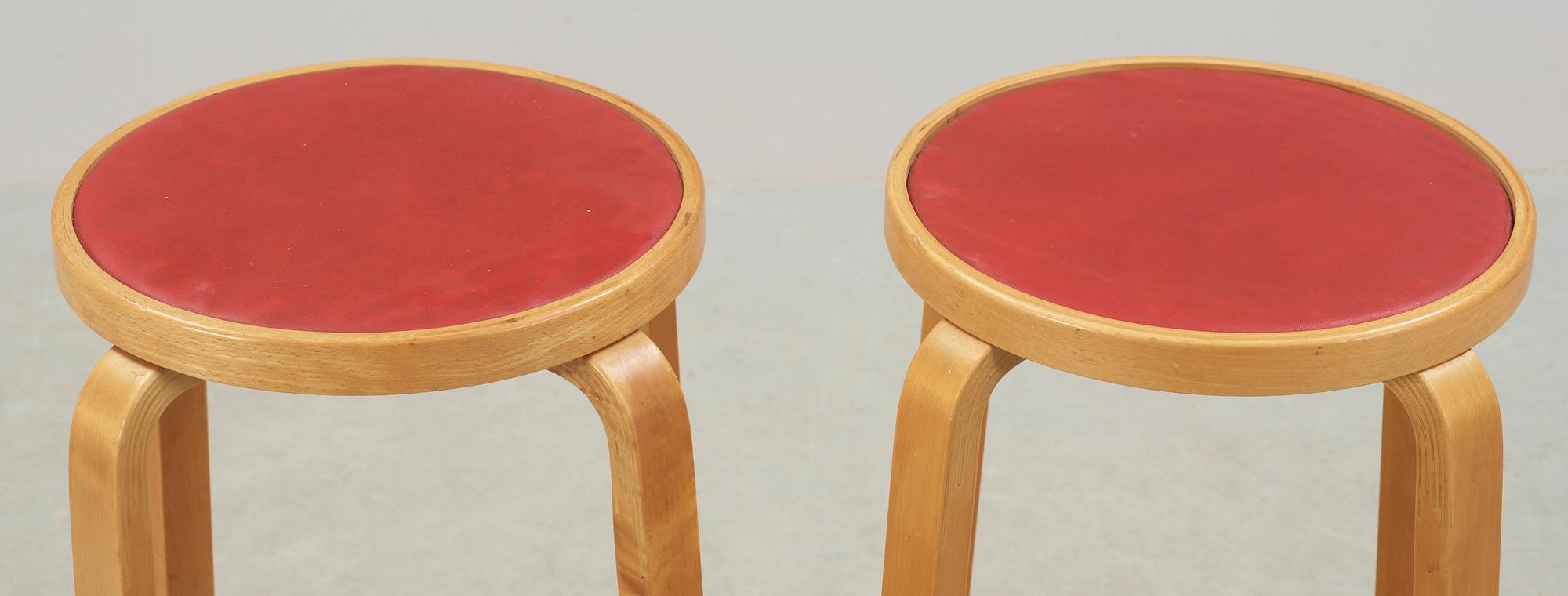 A pair of Alvar Aalto birch barstools, Svenska AB Artek Hedemora, 1946-56.