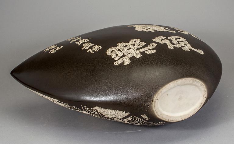GOLVVAS, porslin, Kina, 1900-tal.