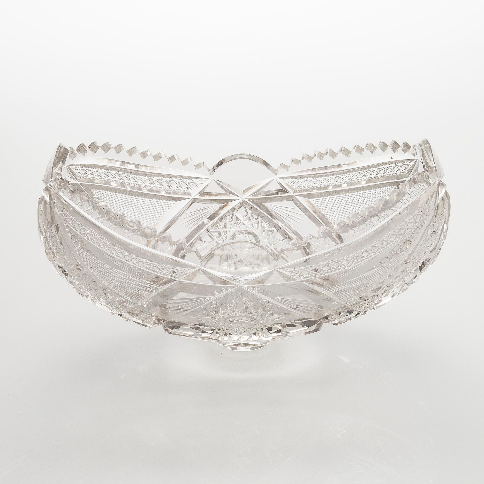 Malja, kristallia, 1900-luvun puoliväli.