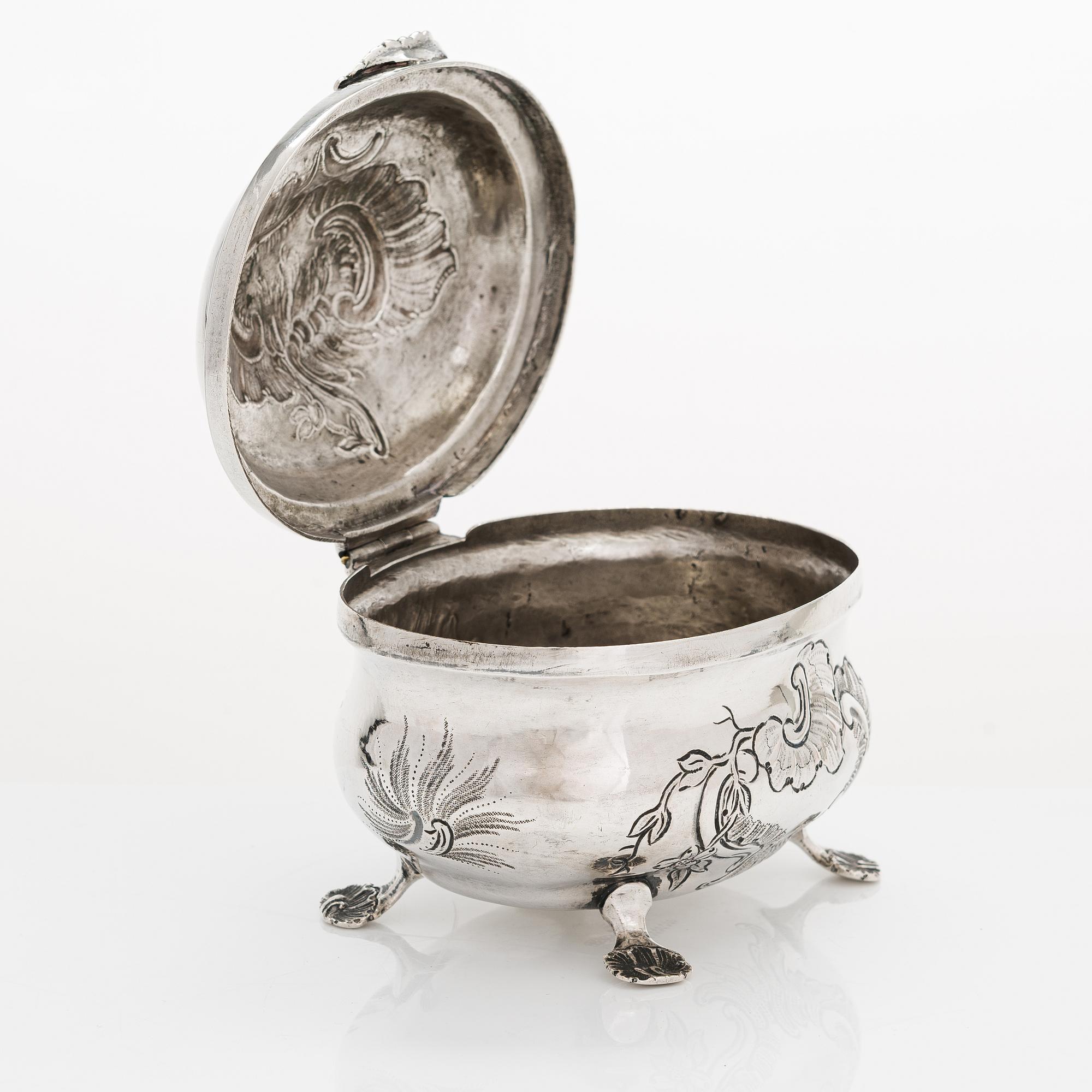 Sockerskrin, silver, rokoko, Hildebrand, Berlin, 1700-talets tredje fjärdedel.