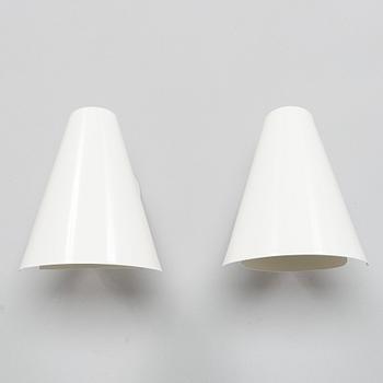 Paavo Tynell, a pair of mid-20th century '2351' wall lights for Taito.
