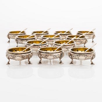 Saltkar, 12 st, och saltskedar, 12 st, Sazikov 1860 och F. O. Fagerström 1850-60-tal, S:t Petersburg, Ryssland.