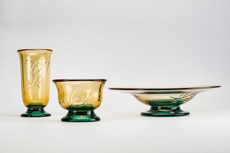 Gunnar Cyrén, bowls / vase, 3 pcs, Orrefors, signed.