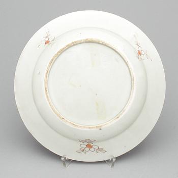 TALLRIKAR, ett par, Kina, Qianlong (1736-1795).