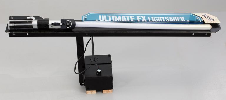 LASERSVÄRD, "Star Wars", demo-ex / skylt från leksaksaffär, Hasbro, 2011.