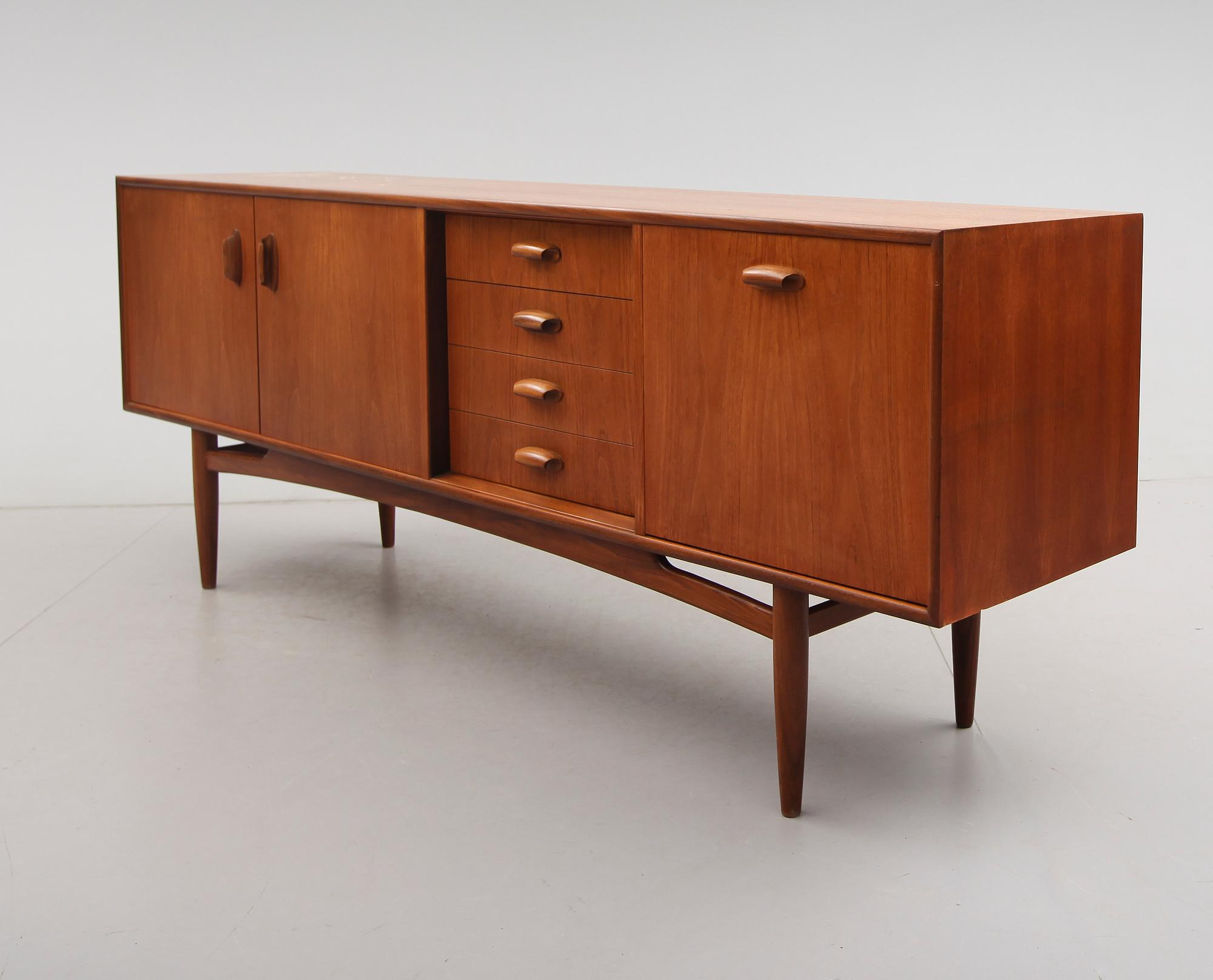 SIDEBOARD, G-plan, England, 1900-talets andra hälft.