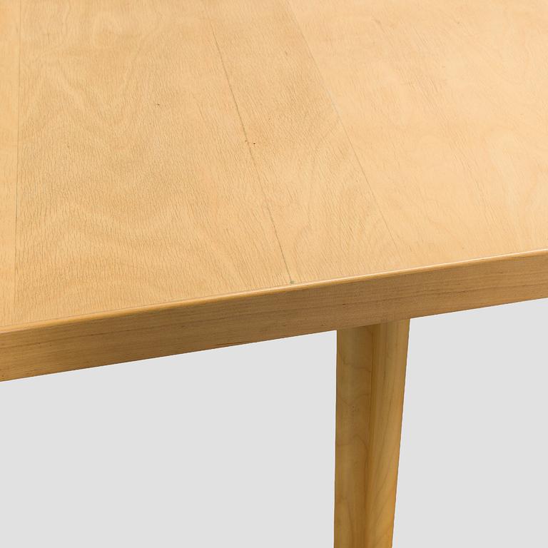Alvar Aalto, ruokapöytä / neuvottelupöytä, malli 86, Artek, 1900-luvun loppu.