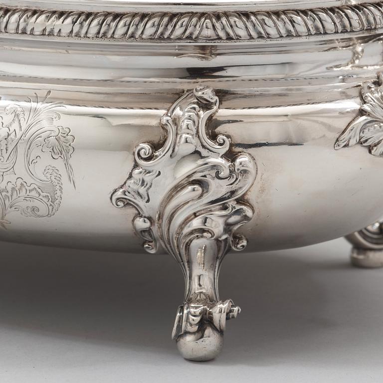 A pair of English mid 18th century tureens, mark of Edward Wakelin, London 1755.