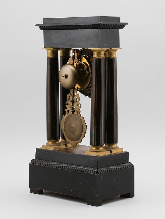 BORDSPENDYL, senempire, 1800-talets mitt.