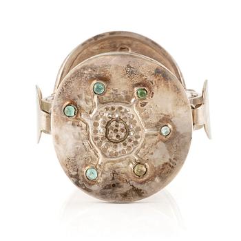 492. Lars Arby, a bracelet, sterling silver with green stones, Gothenburg 1967.
