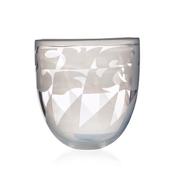 87. Gunnar Cyrén, a glass vase, Orrefors 1965.