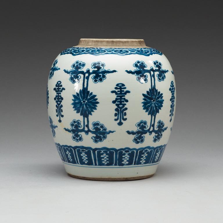 A blue and white jar, Qing dynasty, Qianlong (1736-95).