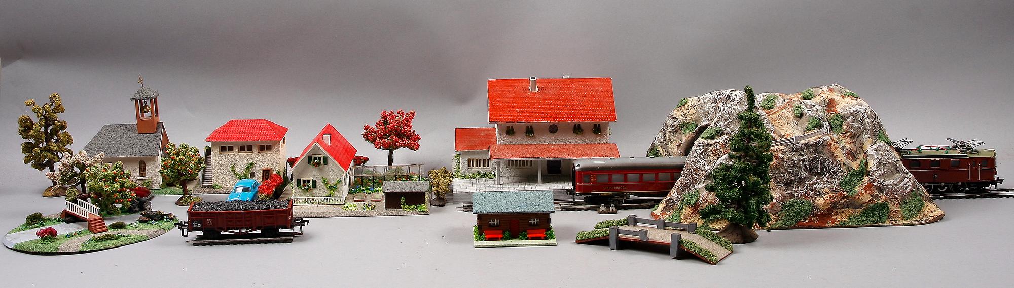 MODELLJÄRNVÄG, bl.a Fleischmann.