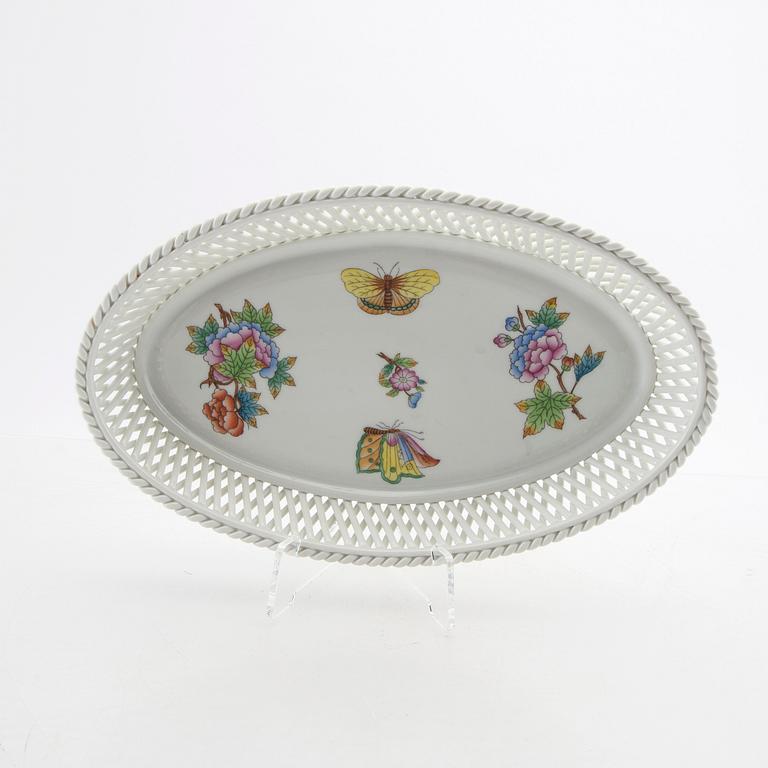 Vaser, skålar mm 13 dlr Herend porslin 1900-talets andra hälft.