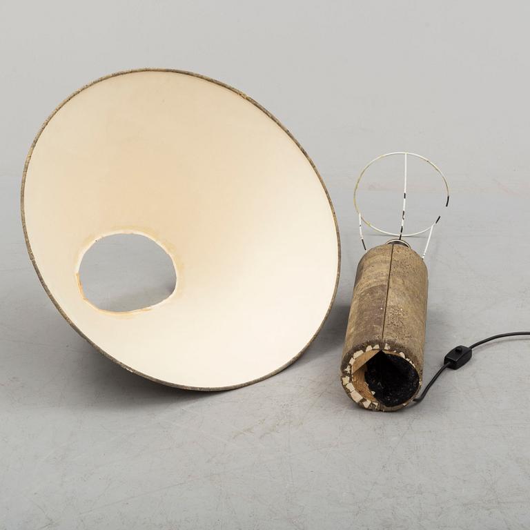 INGO MAURER, bordslampa, "Cork", 1900-talets andra hälft.