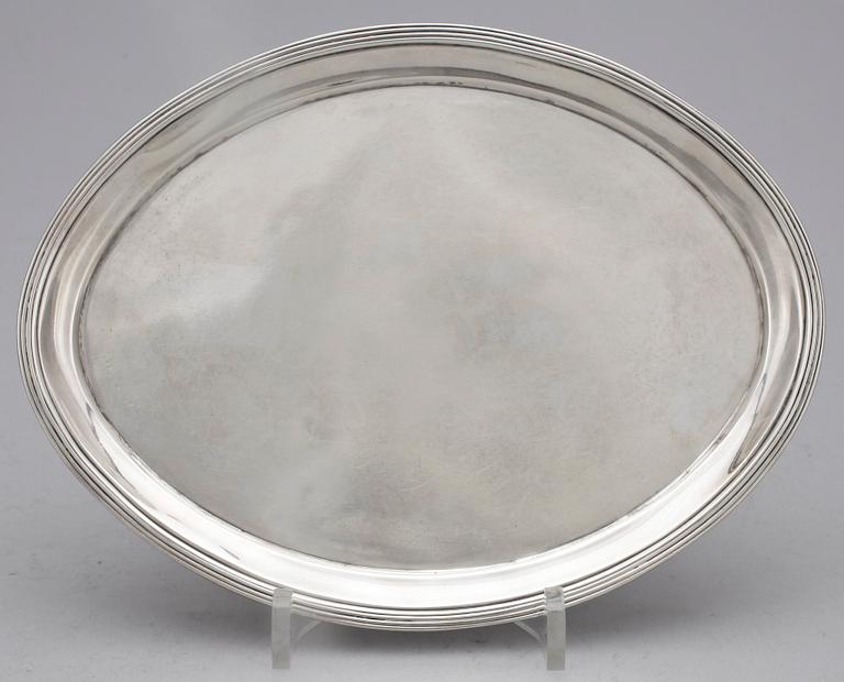 SALVER, silver, Peter, Ann & William Bateman, London, 1802-1803. Totalvikt ca 162 cm.