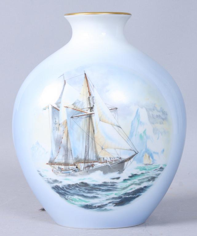 VAS, porslin, "WINDJAMMER VASEN", Bing & Gröndahl, ltd 405/500.