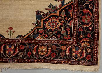 A rug, antique West Persian, possibly Feraghan/Malajir, ca 197,5 x 129,5-131 cm.