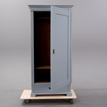 A Jugend clothing cabinet, early 20th century.