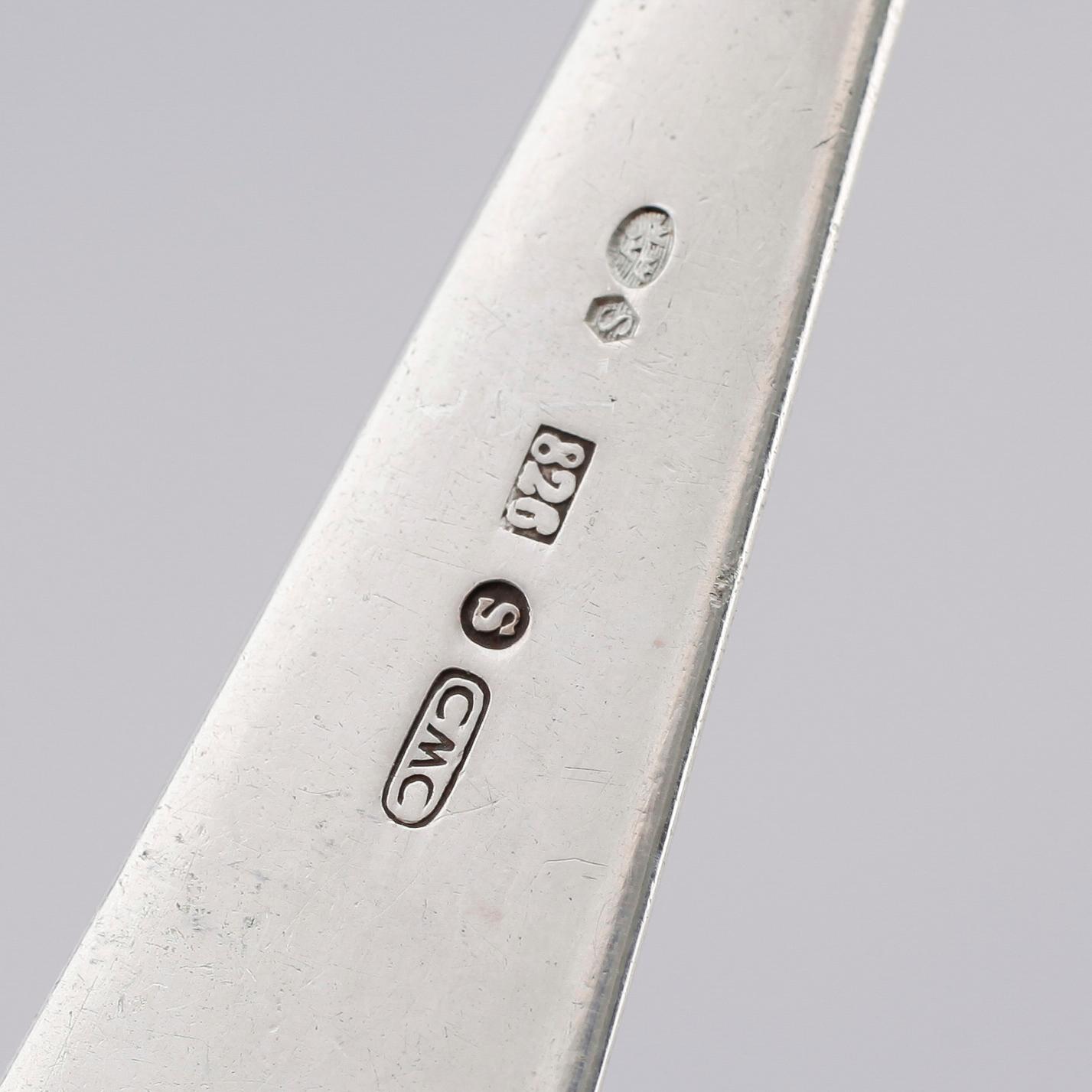 SKEDAR, 6 st samt GAFFLAR, 2 st, olika modeller, 1700-1900-tal. Vikt ca 444 gram.