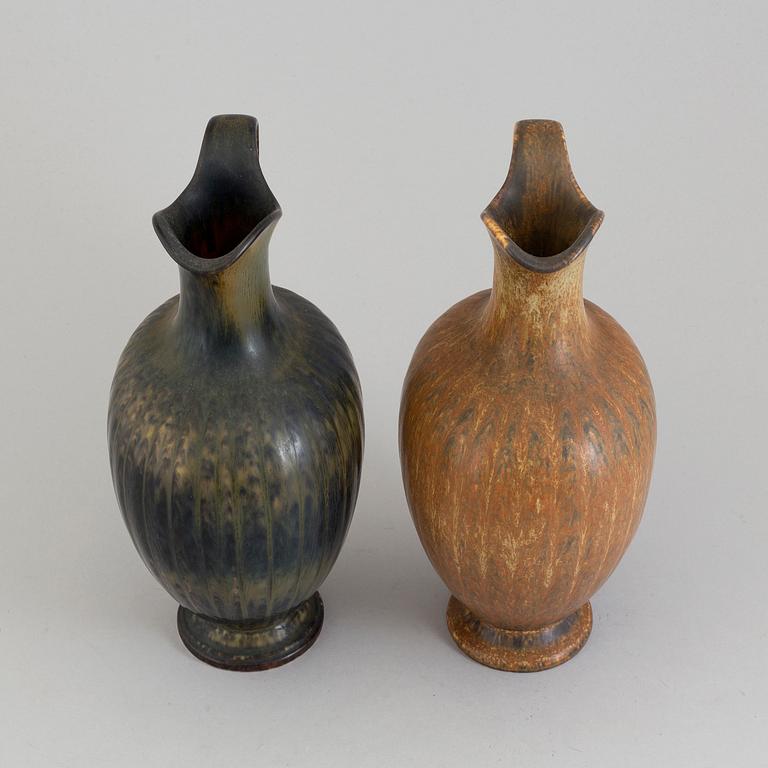 GUNNAR NYLUND, kannor, 2 st, stengods, Rörstrand, signerade, efter 1938.