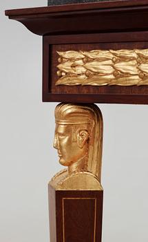 BORD, ett par, empirestil, tidigt 1900-tal.