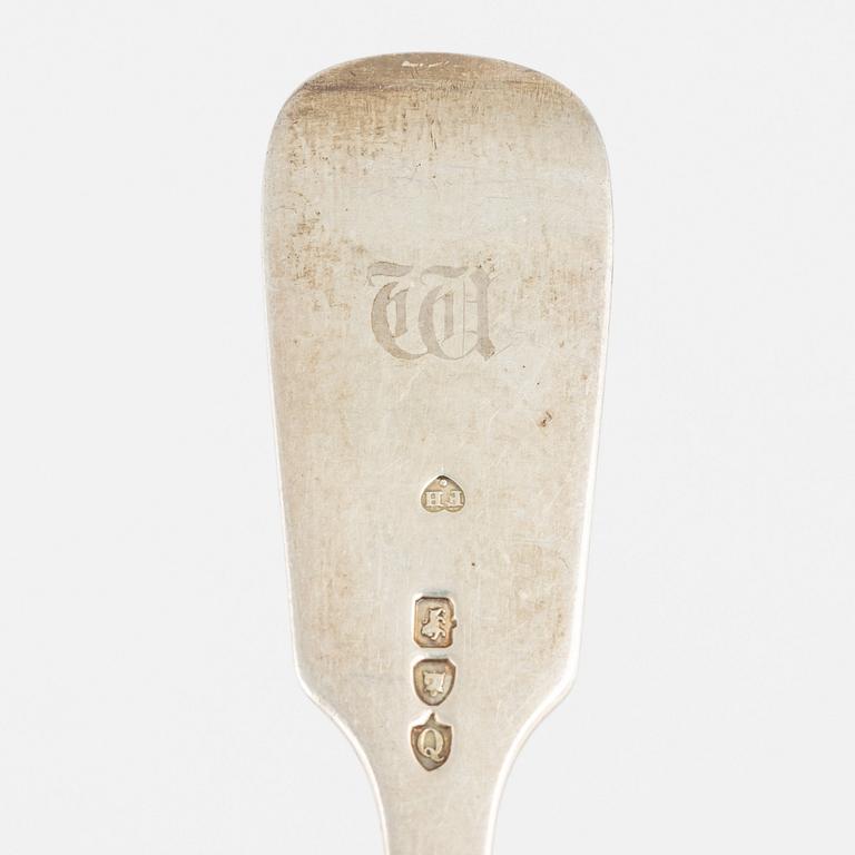 An English Silver Cutlery Set, including marks of  Chawner & Co, London 1844 (26 pieces).
