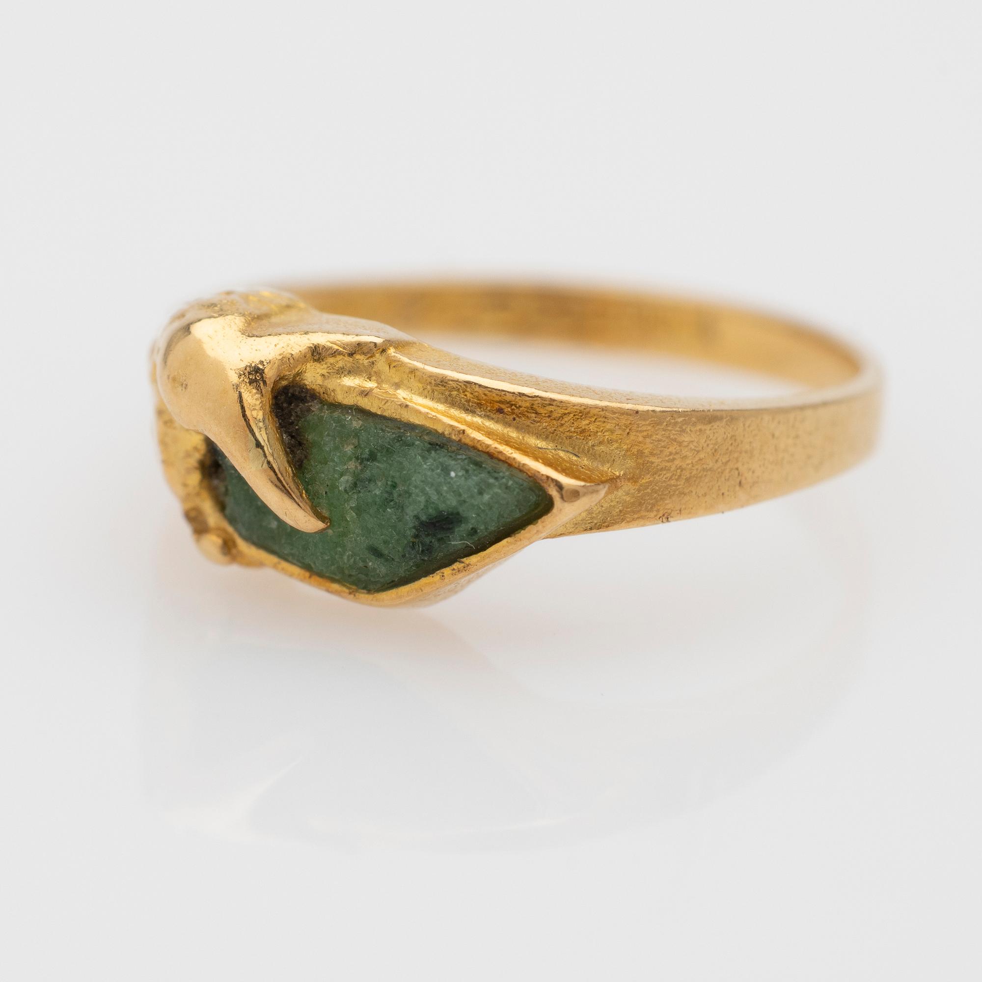 Björn Weckström, ring, "Galatea", 18K gold with zoisite, Lapponia, Finland.