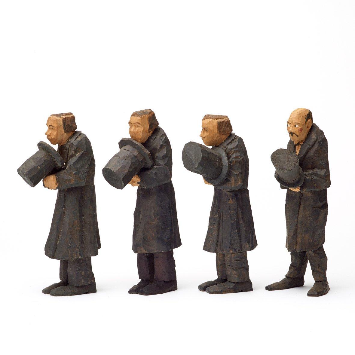 Axel Petersson Döderhultarn, "Begravning" (= The funeral) (8 pieces).