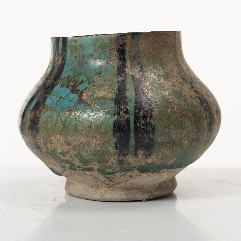 kärl, lergods, Keshan, centrala Persien, 1200-tal.