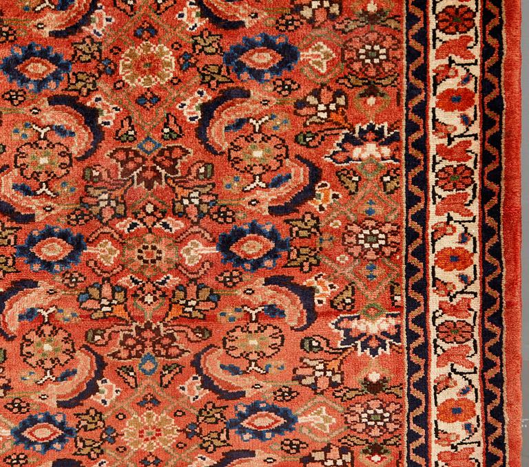 A Hamadan runner, approximately 286 x 98 cm.