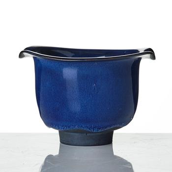Wilhelm Kåge, two stoneware bowls, Gustavsberg Studio 1945.