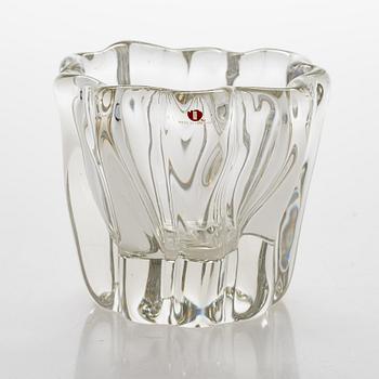 Tapio Wirkkala, A "Kalvolan kanto 3241" glass vase signed Tapio Wirkkala 3241.