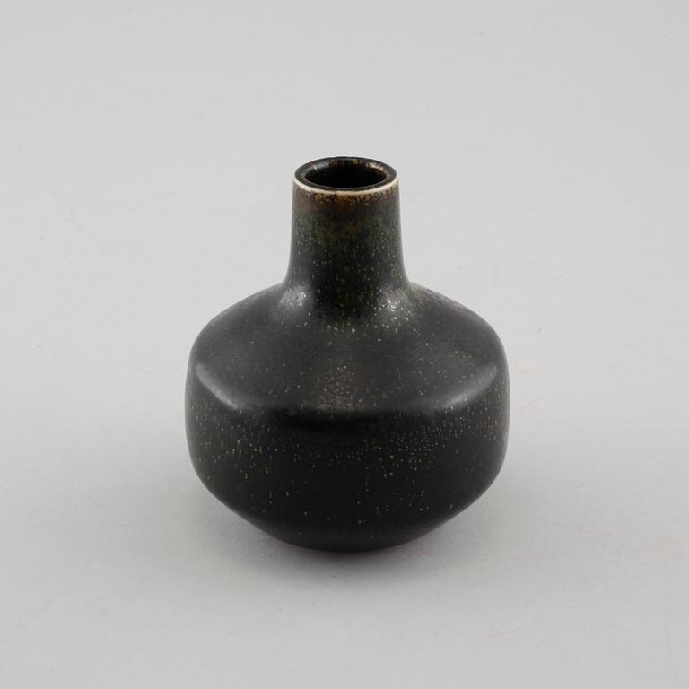 Unique stoneware vase by CARL-HARRY STÅLHANE, Rörstrand, signed and dated -64.