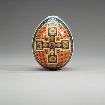 ÄGG, porslin. Kejserliga Porslinsmanufakturen, St Petersburg, ca 1890.