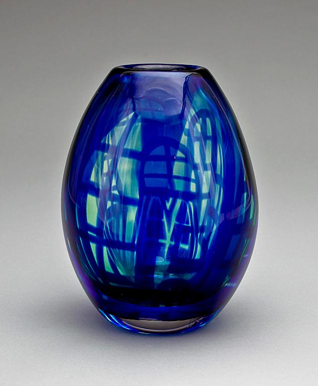 VAS, glas, Carlos R Pebaque Gullaskruv. Sign o dat 2003. Numr 01/10.