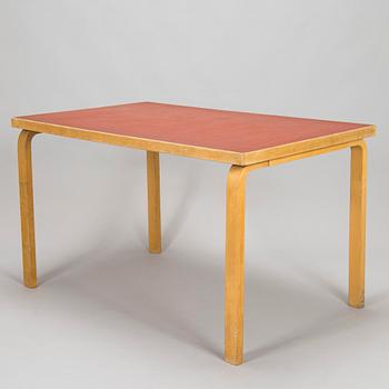 Alvar Aalto, a mid-20th-century '82' table for O.Y. Huonekalu- ja Rakennustyötehdas.