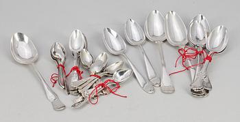 SKEDAR, 35 st, silver, 1700-1900-tal, bla Fagerberg och GAB, tot. vikt ca 862 gram.